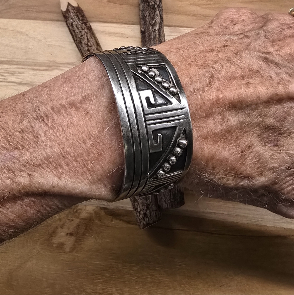 VINTAGE TAXCO Sterling Silver CUFF BRACELET, 44 GRAMS - Picture 2 of 14